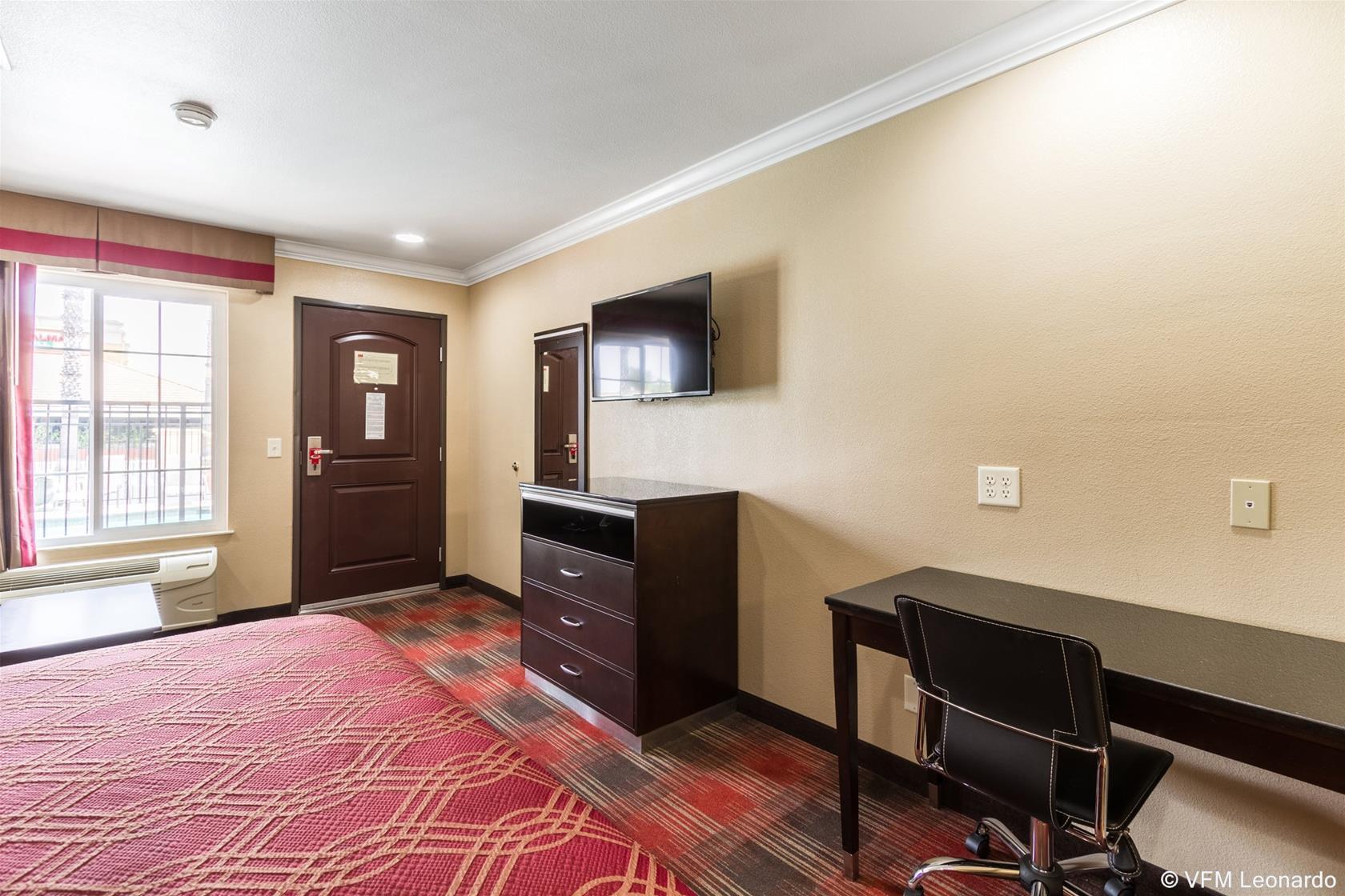 Econo Lodge Inn & Suites Escondido Downtown מראה חיצוני תמונה