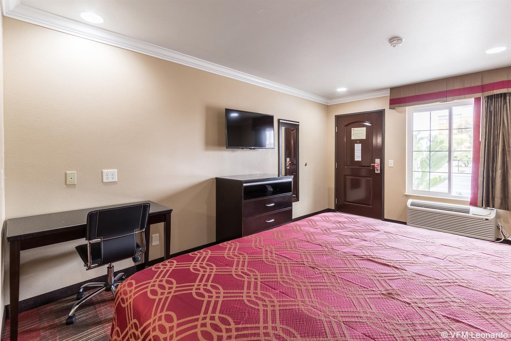 Econo Lodge Inn & Suites Escondido Downtown מראה חיצוני תמונה