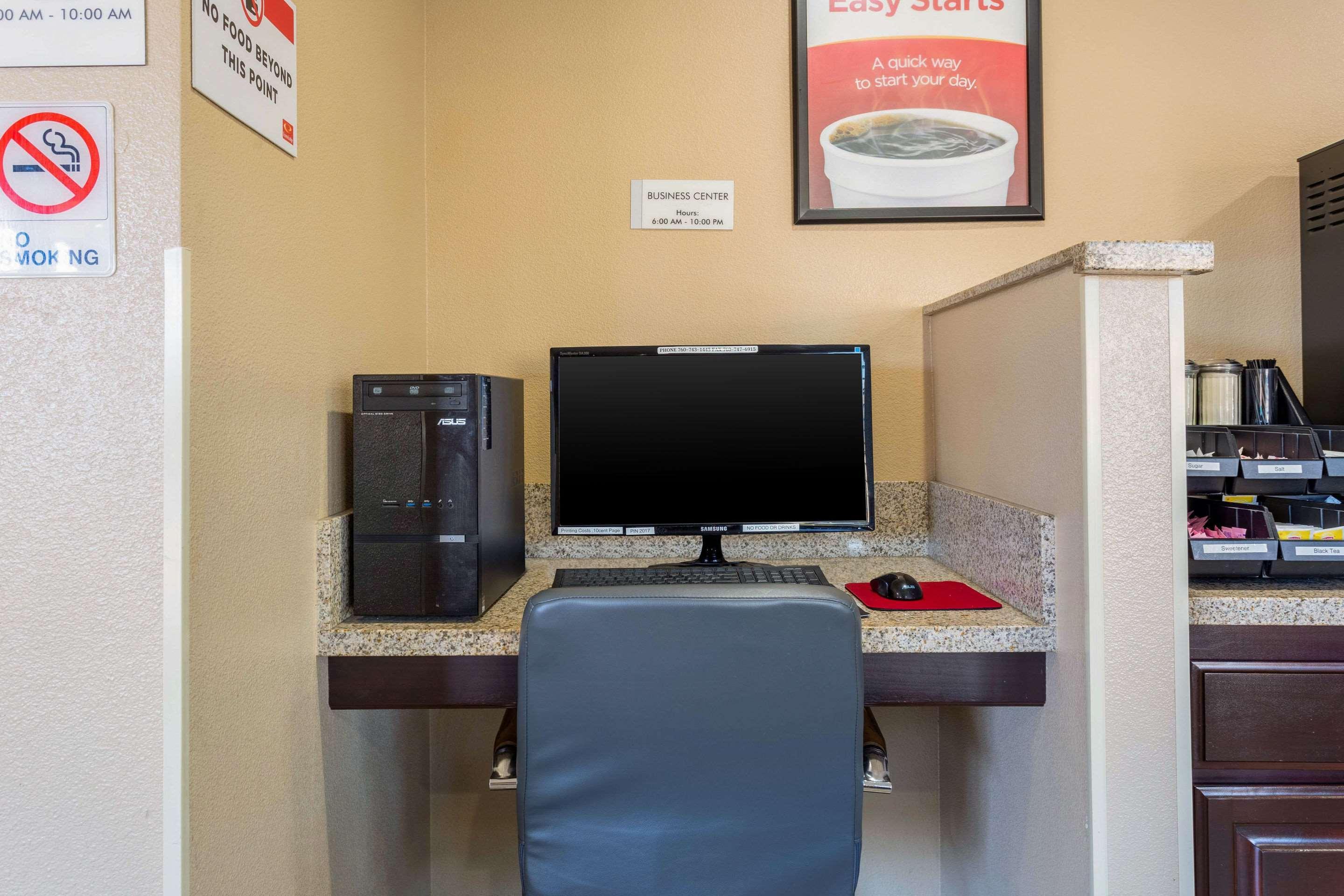 Econo Lodge Inn & Suites Escondido Downtown מראה חיצוני תמונה